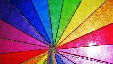 4 contrasting color combinations