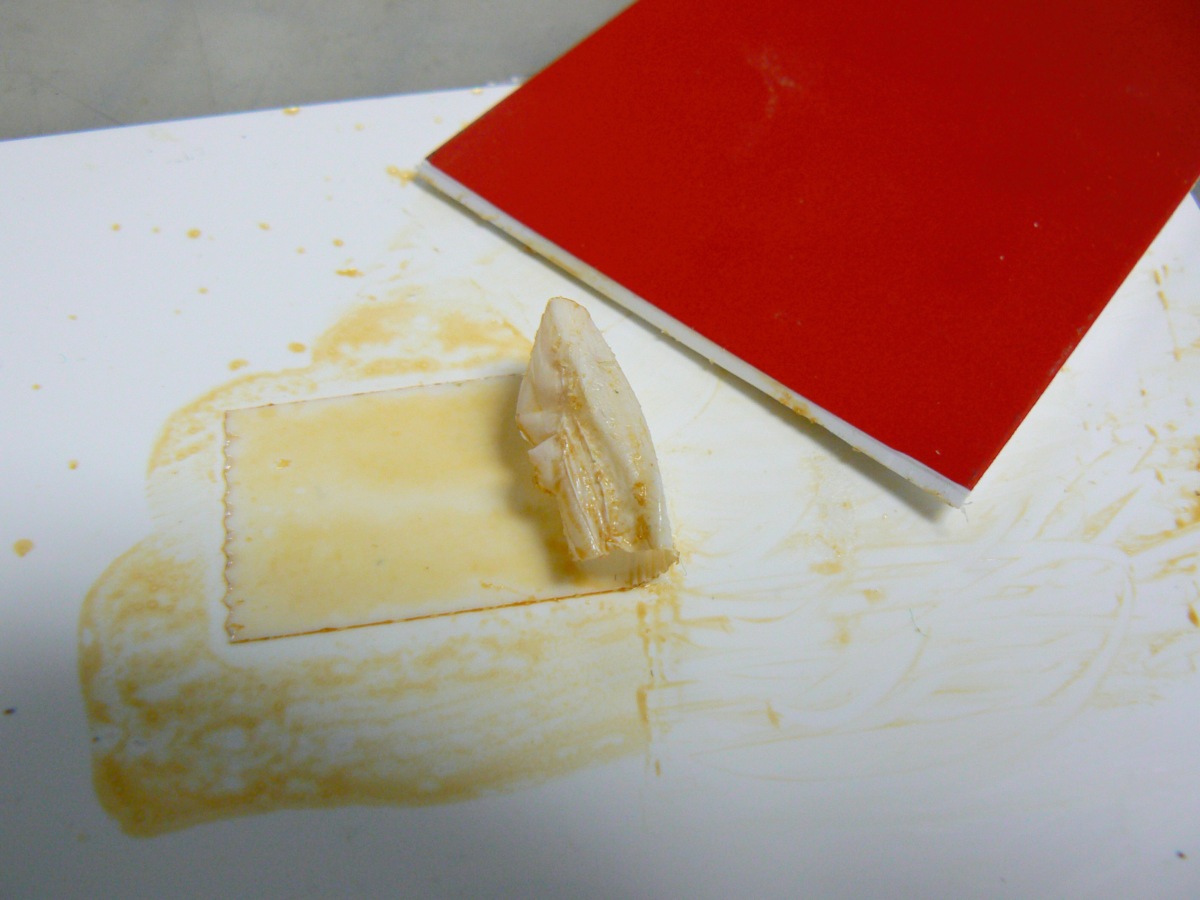 How to Remove Adhesive Tape from Plaques and Trophy Plates GRAPHICS PRO