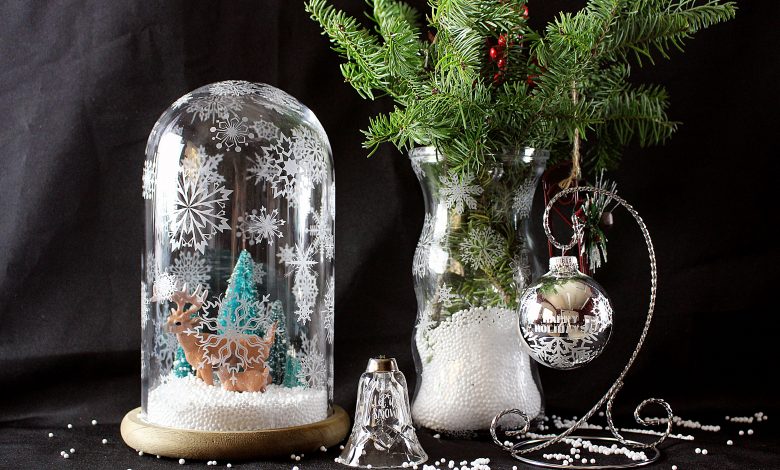 gift-giving seasonal holidays sandcarving Christmas sandblasting ornaments decorations
