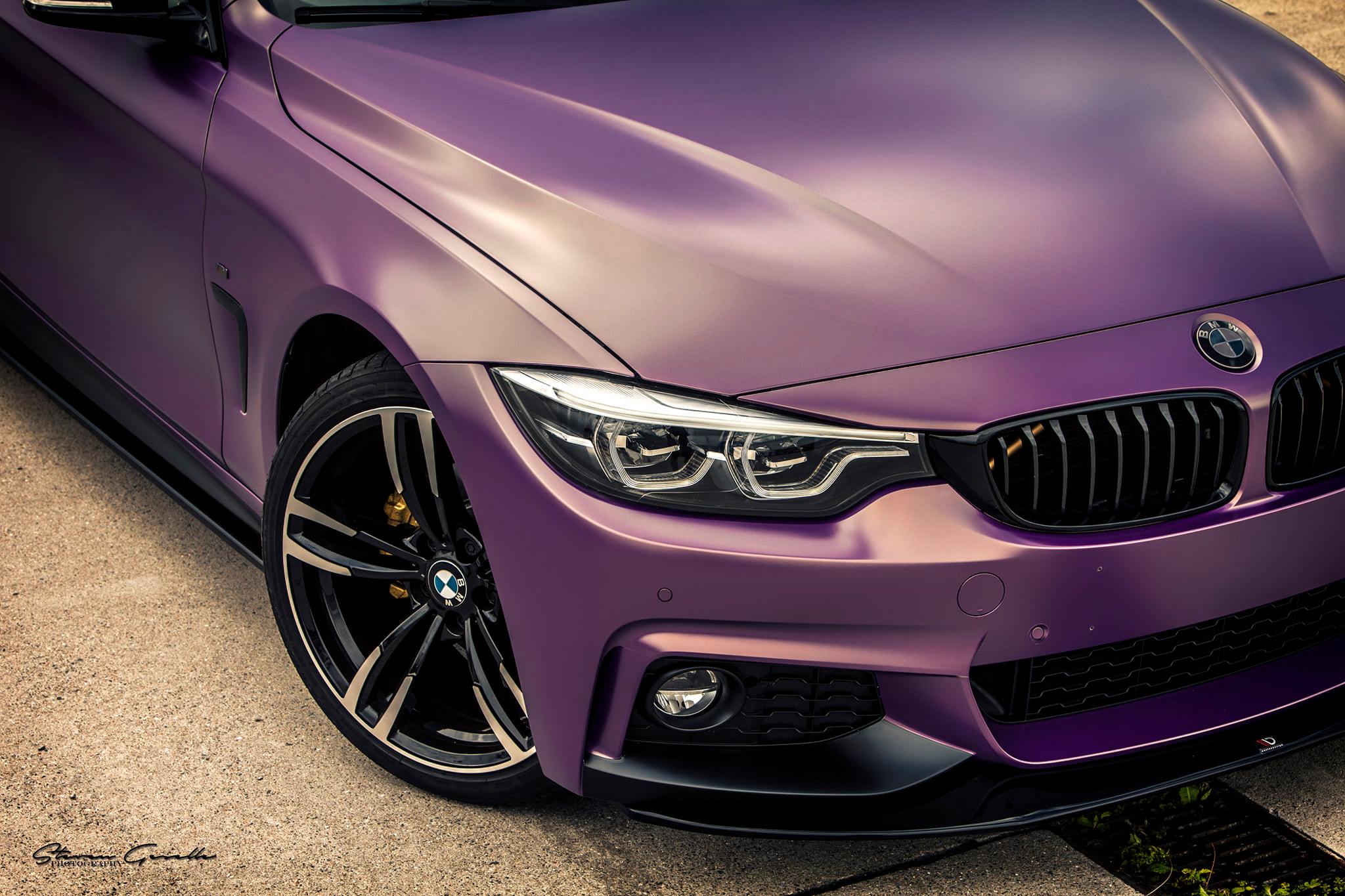 Vintage Vinyl: Blissful Purple for This BMW 4 Series Coupe | GRAPHICS PRO