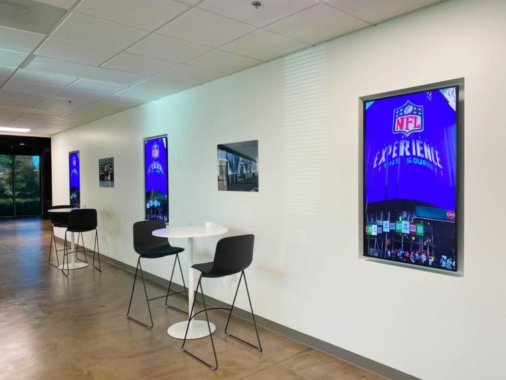 SNA Displays