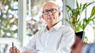 1) Graham Tweedale, General Manager, Xaar’s printhead business unit.