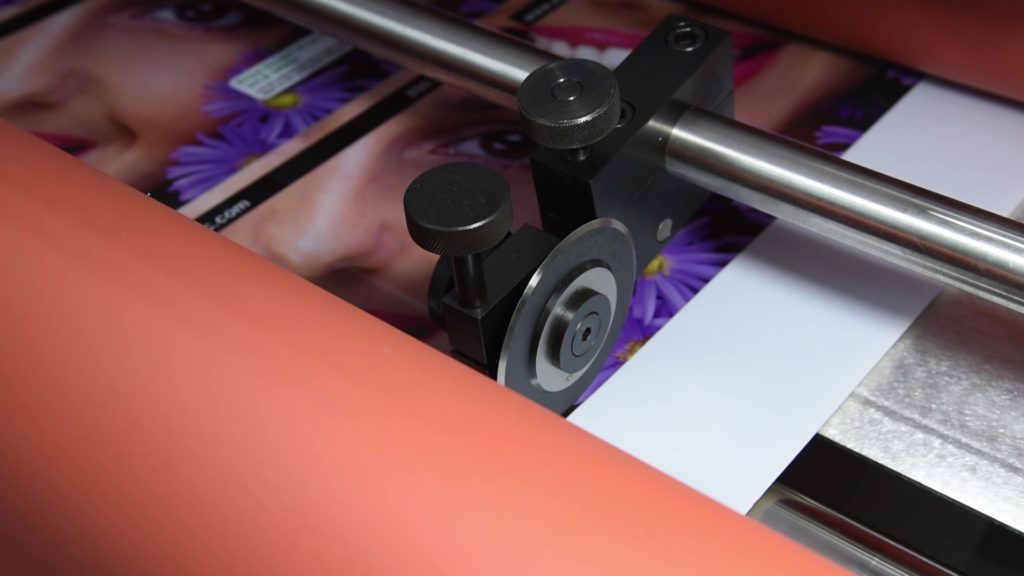 Top Features to Look for in a Laminator GRAPHICS PRO