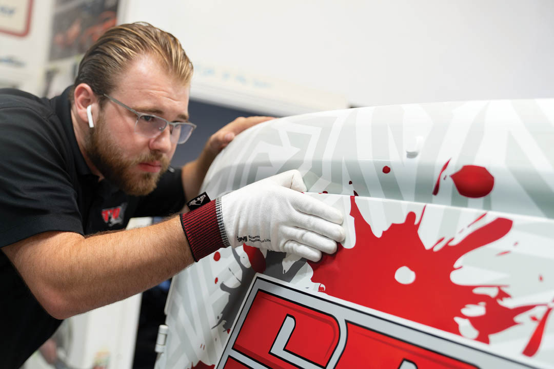 cbtd personal auto IJ280 sticky fingers photo gbl 7