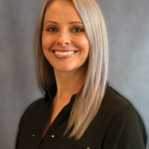 Fawn Giese DSC 065823.jpg