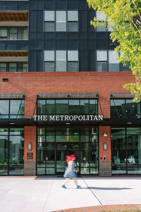 Stern Metropolitan at the Riverwalk Photos by Megan Morales 13