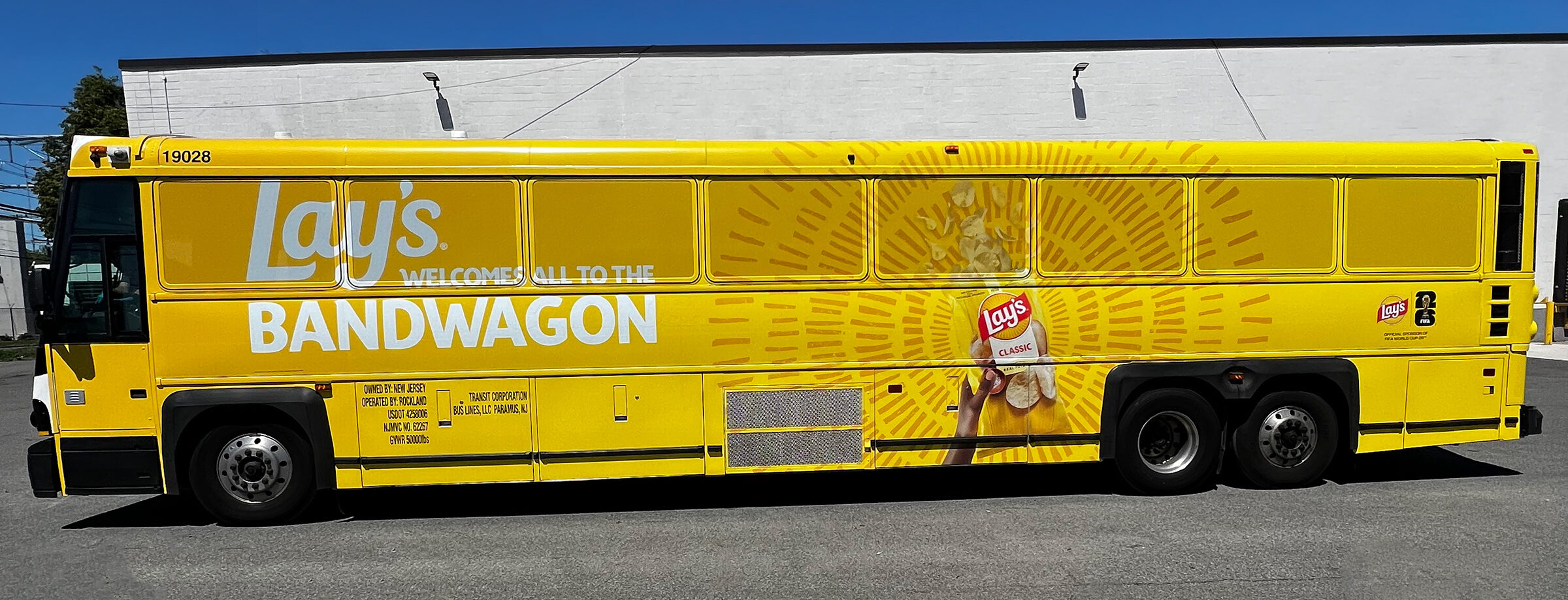 Coach USA Perfect Body FIFA World Cup LAYS bus wrap e1784064780962